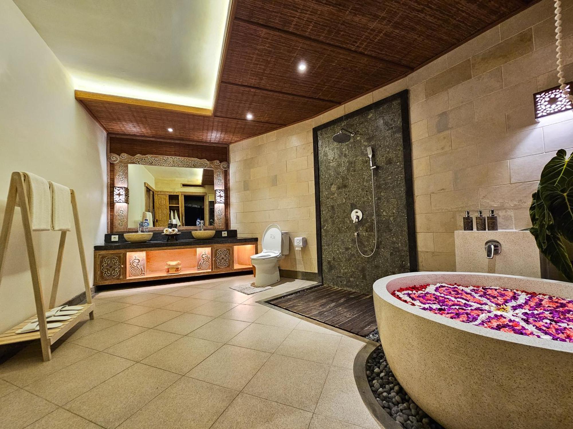Happy Honeymoon Private Villa Ubud Exteriör bild